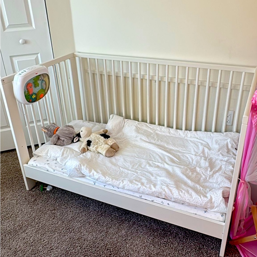 Its new Ikea Crib!